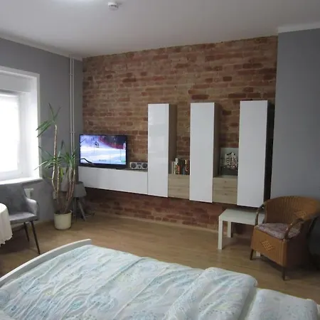 Michas 1 Naehe Zentrum *