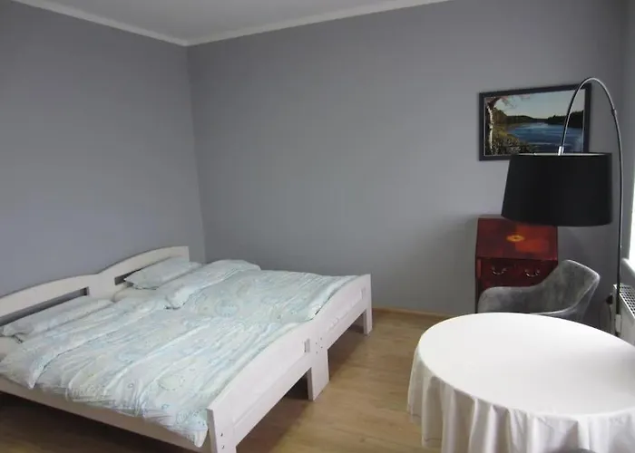 Michas 1 Naehe Zentrum *